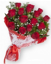 11 kırmızı gülden buket  Çanakkale ucuz çiçek gönder 